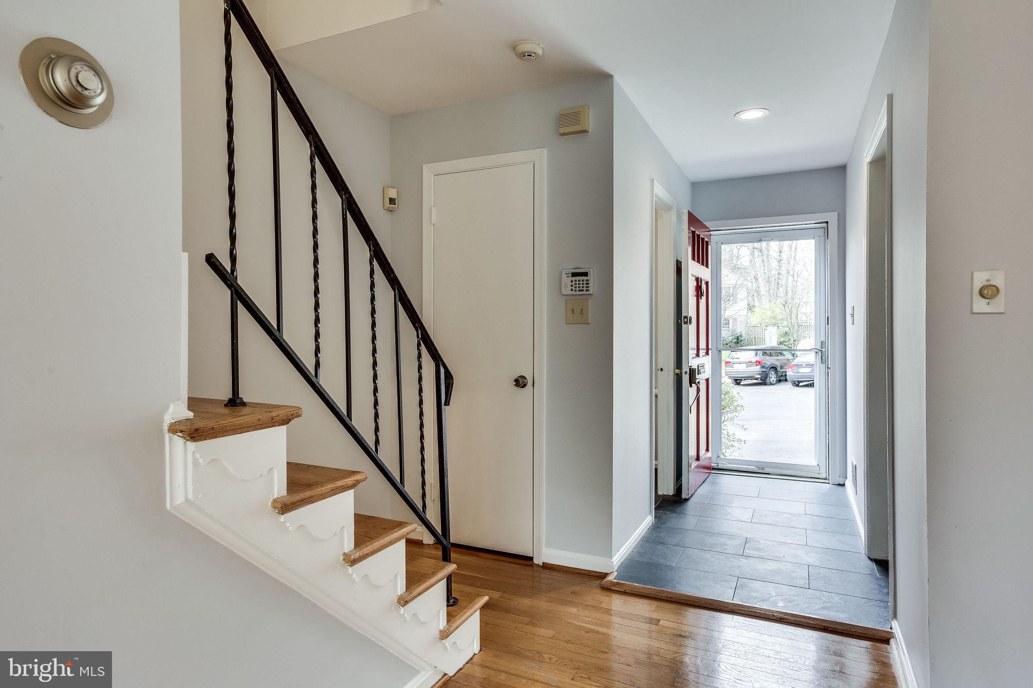 1525 Chatham Colony Court Reston, VA 20190 - Photo 7 of 48