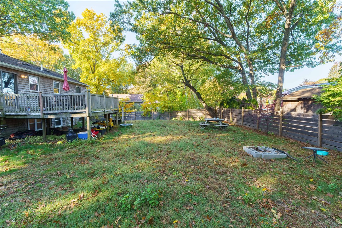 111 Brightside Avenue Warwick, RI 02889 - Photo 21 of 26