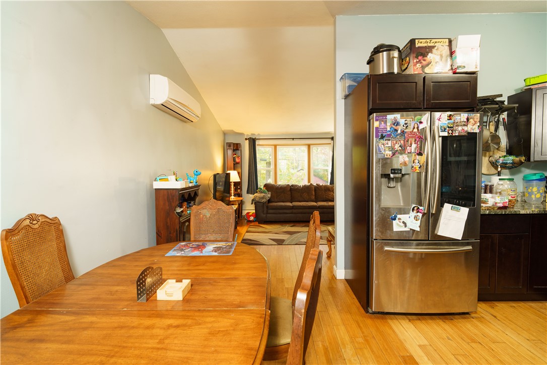 111 Brightside Avenue Warwick, RI 02889 - Photo 6 of 26