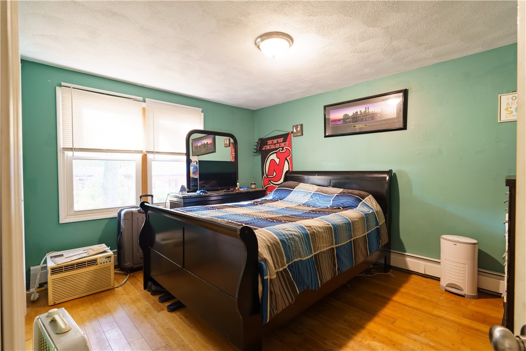 111 Brightside Avenue Warwick, RI 02889 - Photo 10 of 26