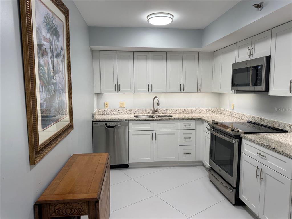775 Longboat Club Road, Unit 401 Longboat Key, FL 34228 - Photo 13 of 30