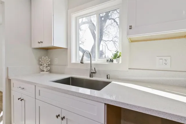 $379,000 | 1757 Kenwood Street, Sacramento, CA 95815