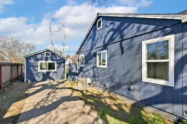 $379,000 | 1757 Kenwood Street, Sacramento, CA 95815