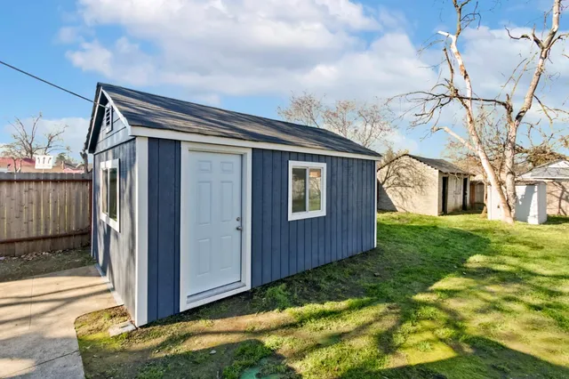 $379,000 | 1757 Kenwood Street, Sacramento, CA 95815