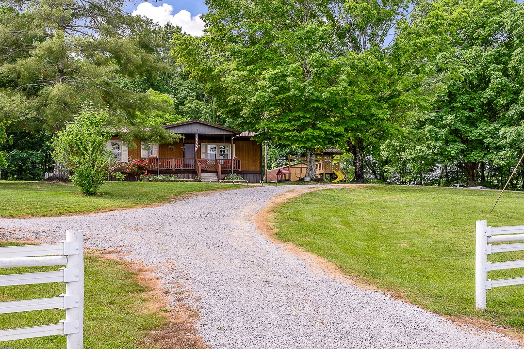 6282 Baptist Ridge Road Hilham, TN 38568 - Photo 3 of 42 Gallery Image 3