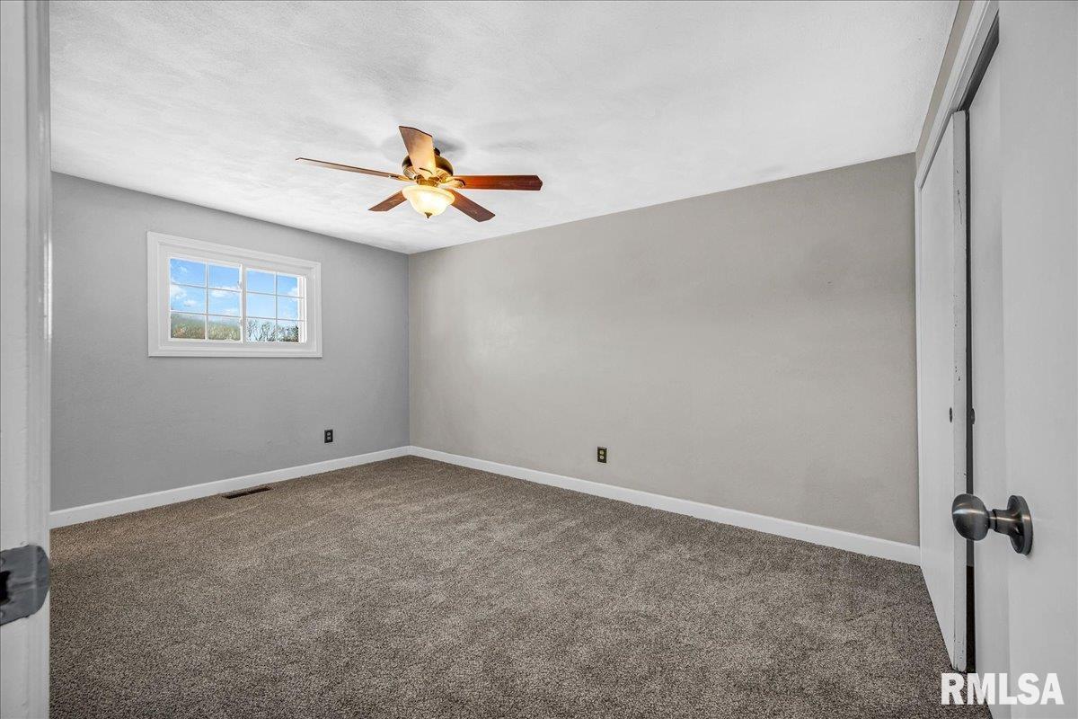 123 Kickapoo Drive East Peoria, IL 61611 - Photo 11 of 35