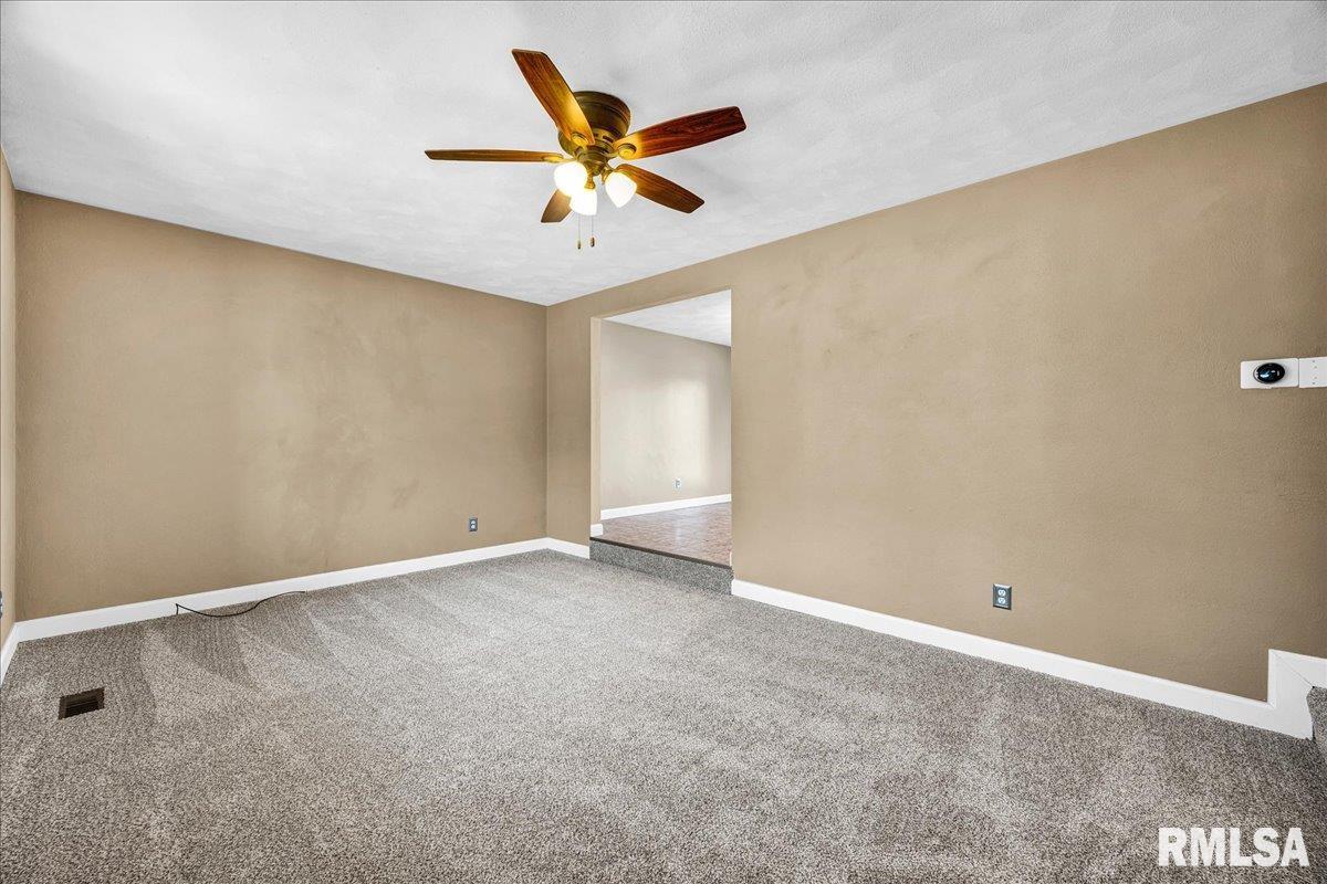 123 Kickapoo Drive East Peoria, IL 61611 - Photo 12 of 35