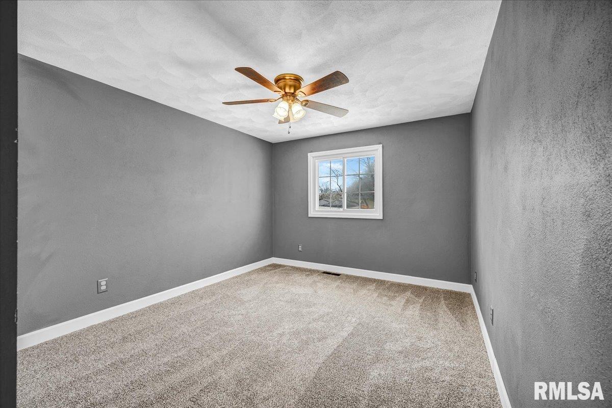 123 Kickapoo Drive East Peoria, IL 61611 - Photo 15 of 35