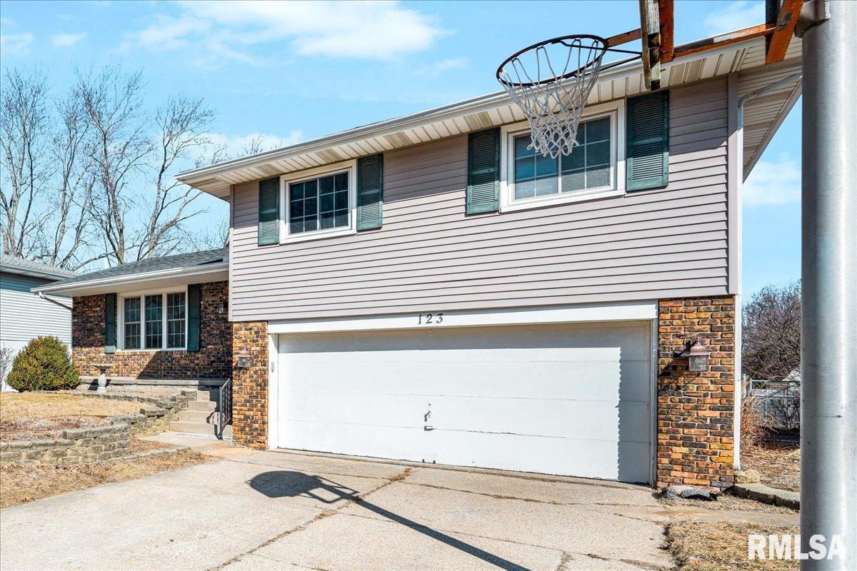 123 Kickapoo Drive East Peoria, IL 61611 - Photo 27 of 35