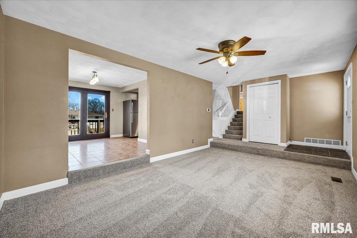 123 Kickapoo Drive East Peoria, IL 61611 - Photo 6 of 35