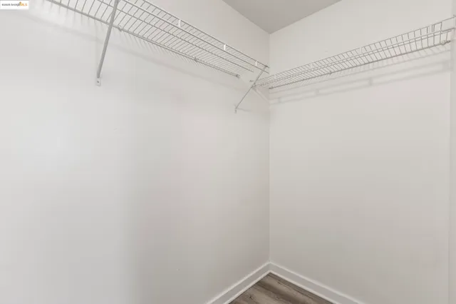 $289,500 | 6400 Christie Avenue, Unit 1211, Emeryville, CA 94608