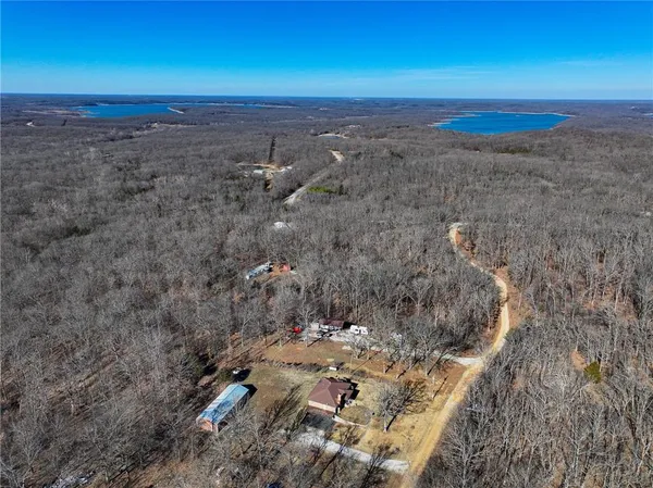 $199,900 | 10305 Northeast 1205 Private Road, Osceola, MO 64776