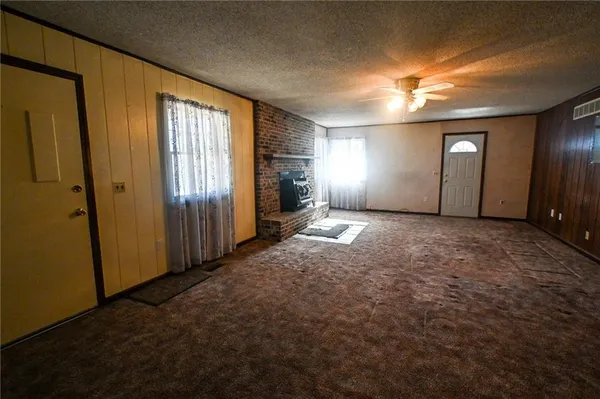 $199,900 | 10305 Northeast 1205 Private Road, Osceola, MO 64776