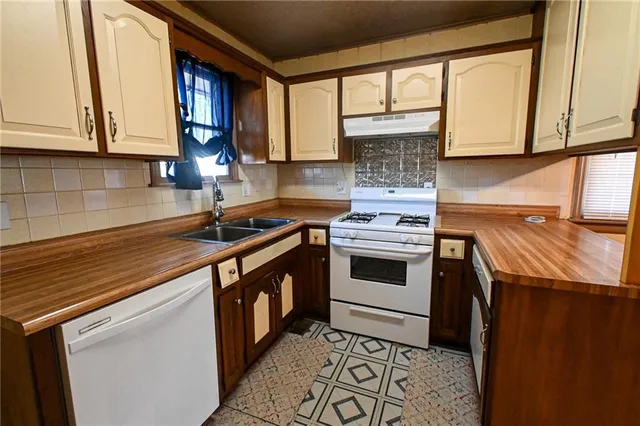 $215,000 | 10305 Northeast 1205 Private Road, Osceola, MO 64776