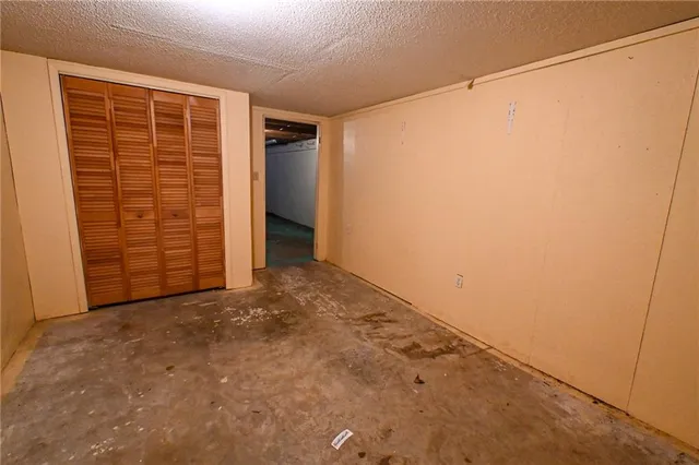 $215,000 | 10305 Northeast 1205 Private Road, Osceola, MO 64776