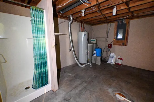 $199,900 | 10305 Northeast 1205 Private Road, Osceola, MO 64776