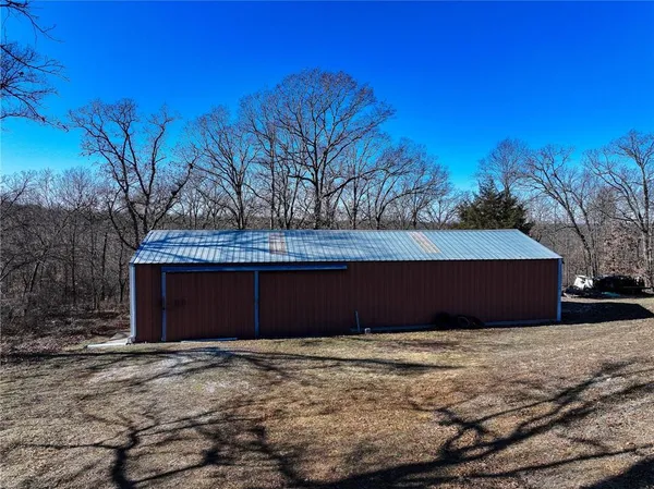 $199,900 | 10305 Northeast 1205 Private Road, Osceola, MO 64776