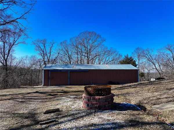 $199,900 | 10305 Northeast 1205 Private Road, Osceola, MO 64776