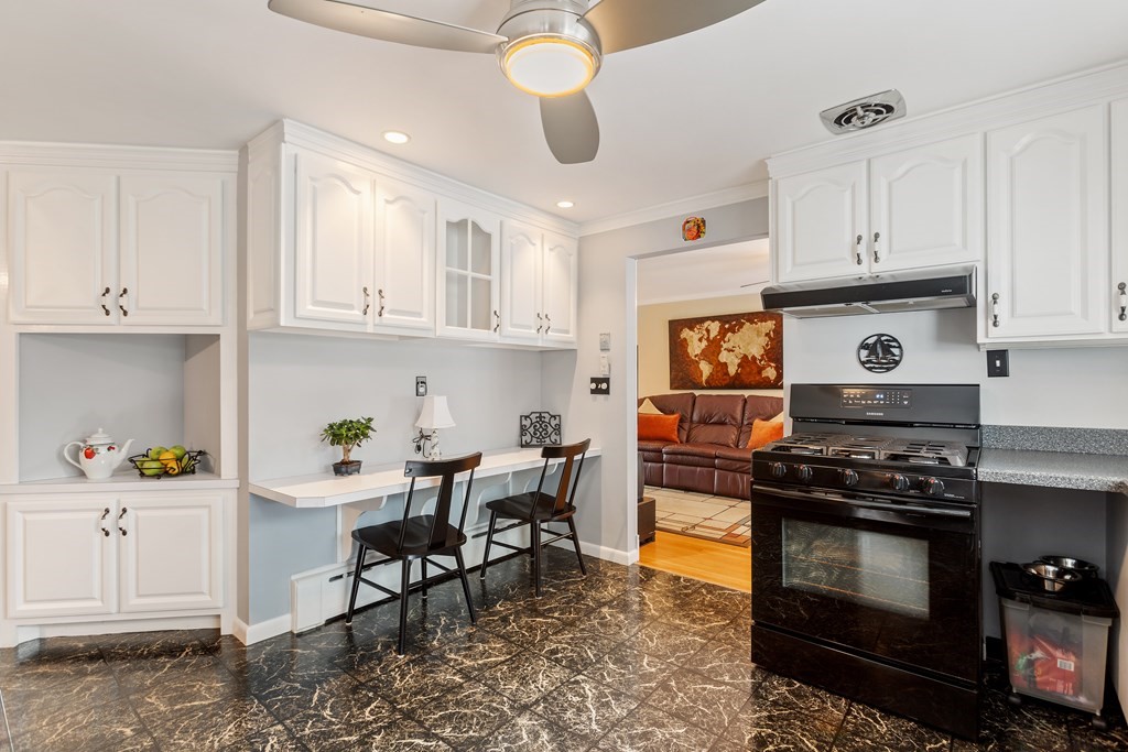 6 Fuller Road Chelmsford, MA 01824 - Photo 12 of 33 Gallery Image 12
