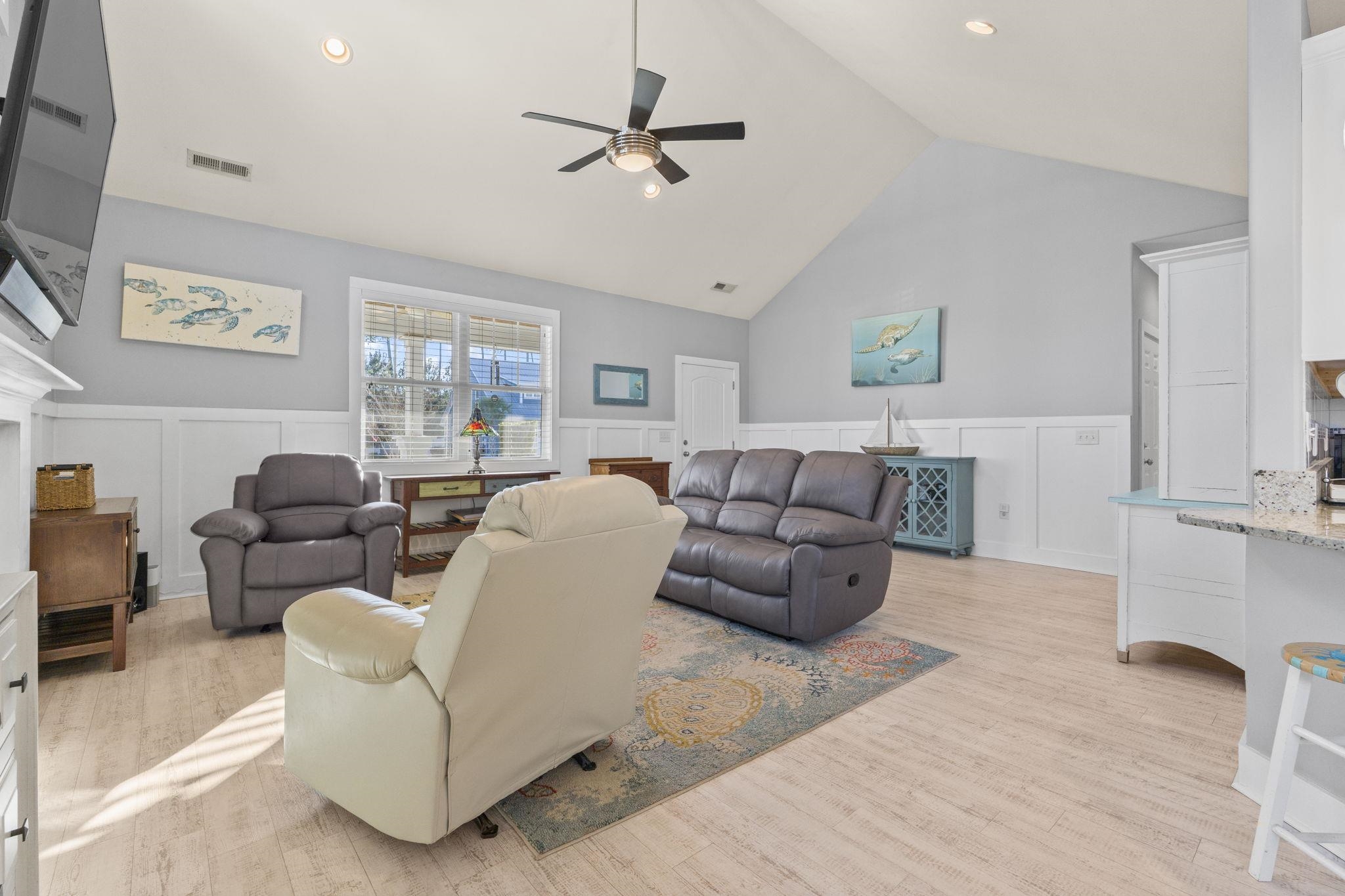 331 Waties Drive Murrells Inlet, SC 29576 - Photo 8 of 38