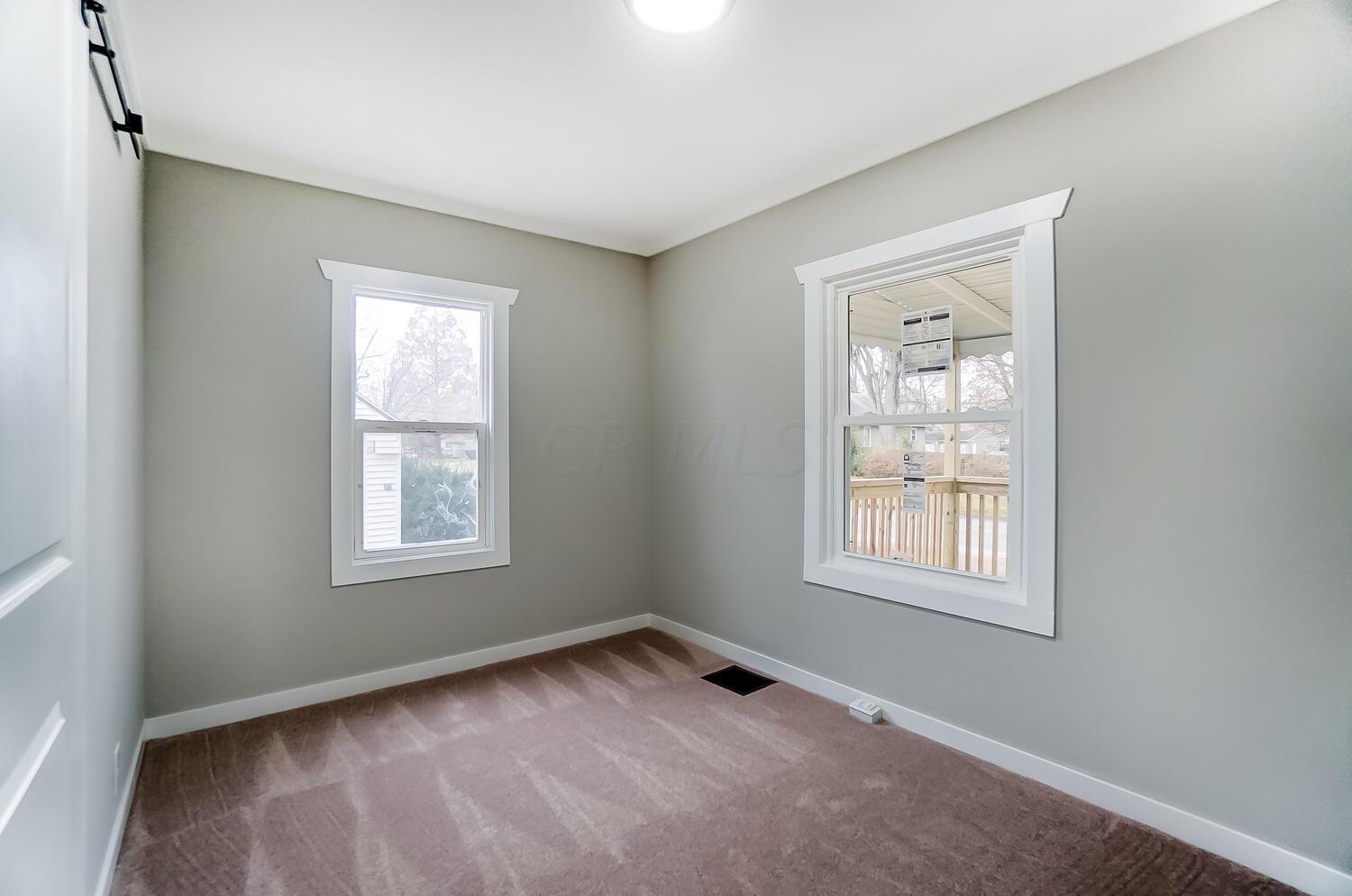 2028 Ferris Road Columbus, OH 43224 - Photo 12 of 31 50031769-012_web