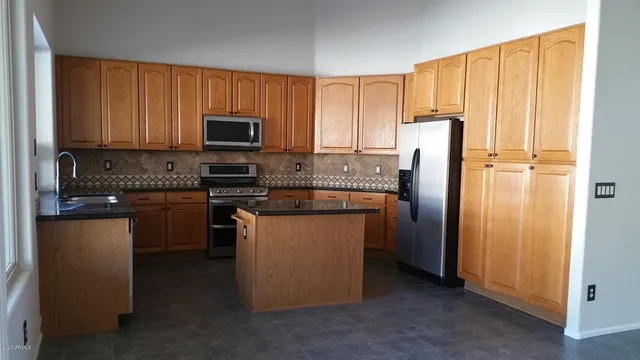 $3,000 | 1824 East Briarwood Terrace, Phoenix, AZ 85048