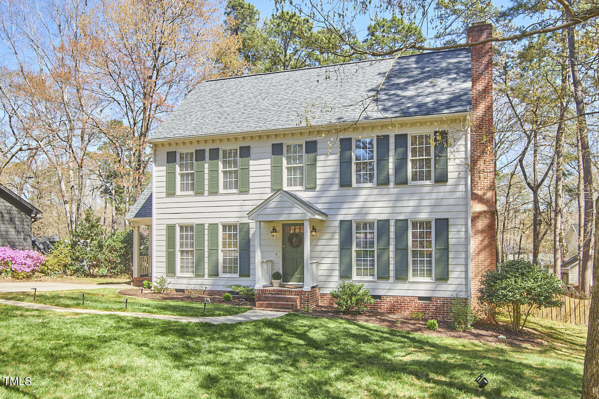 7424 Old Fox Trail Raleigh, NC 27613 - Photo 2 of 34 003