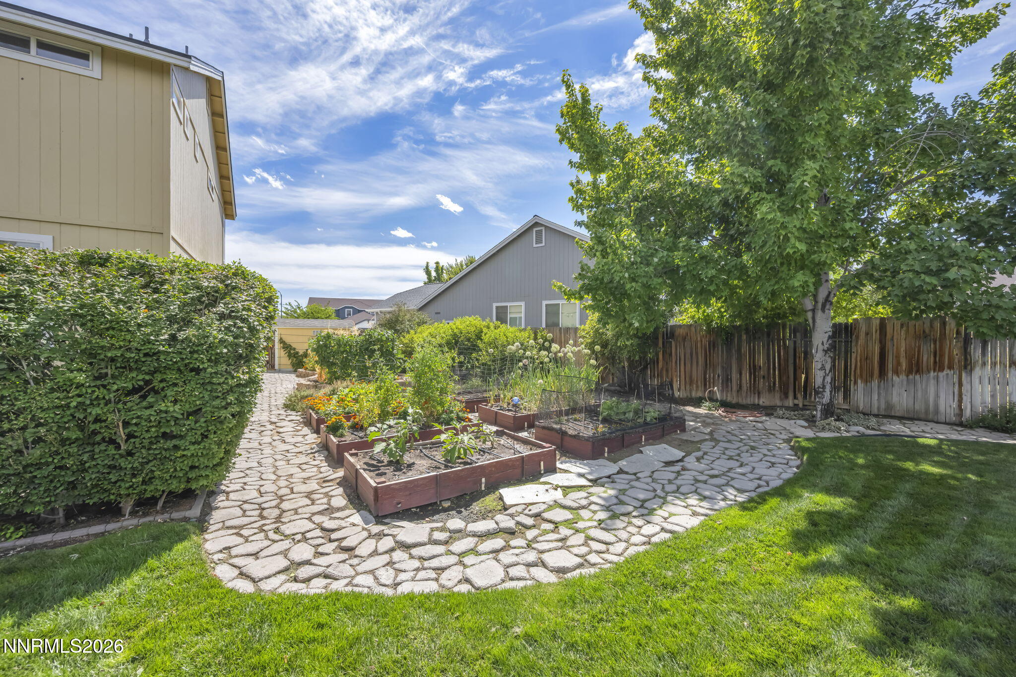 9825 Suncrest Drive Reno, NV 89506 - Photo 55 of 62 17-web-or-mls-9825-suncrest-dr