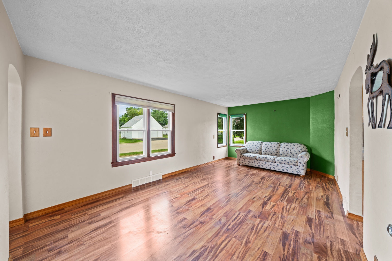 224 West Ave H Rochelle, IL 61068 - Photo 3 of 26
