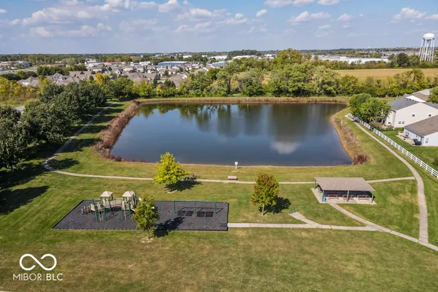 $279,900 | 638 Harvest Meadow Way, New Whiteland, IN 46184