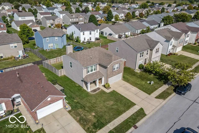 $279,900 | 638 Harvest Meadow Way, New Whiteland, IN 46184