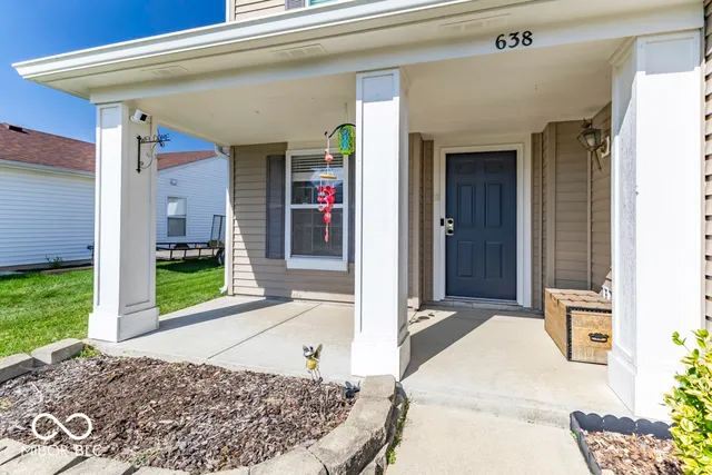 $279,900 | 638 Harvest Meadow Way, New Whiteland, IN 46184