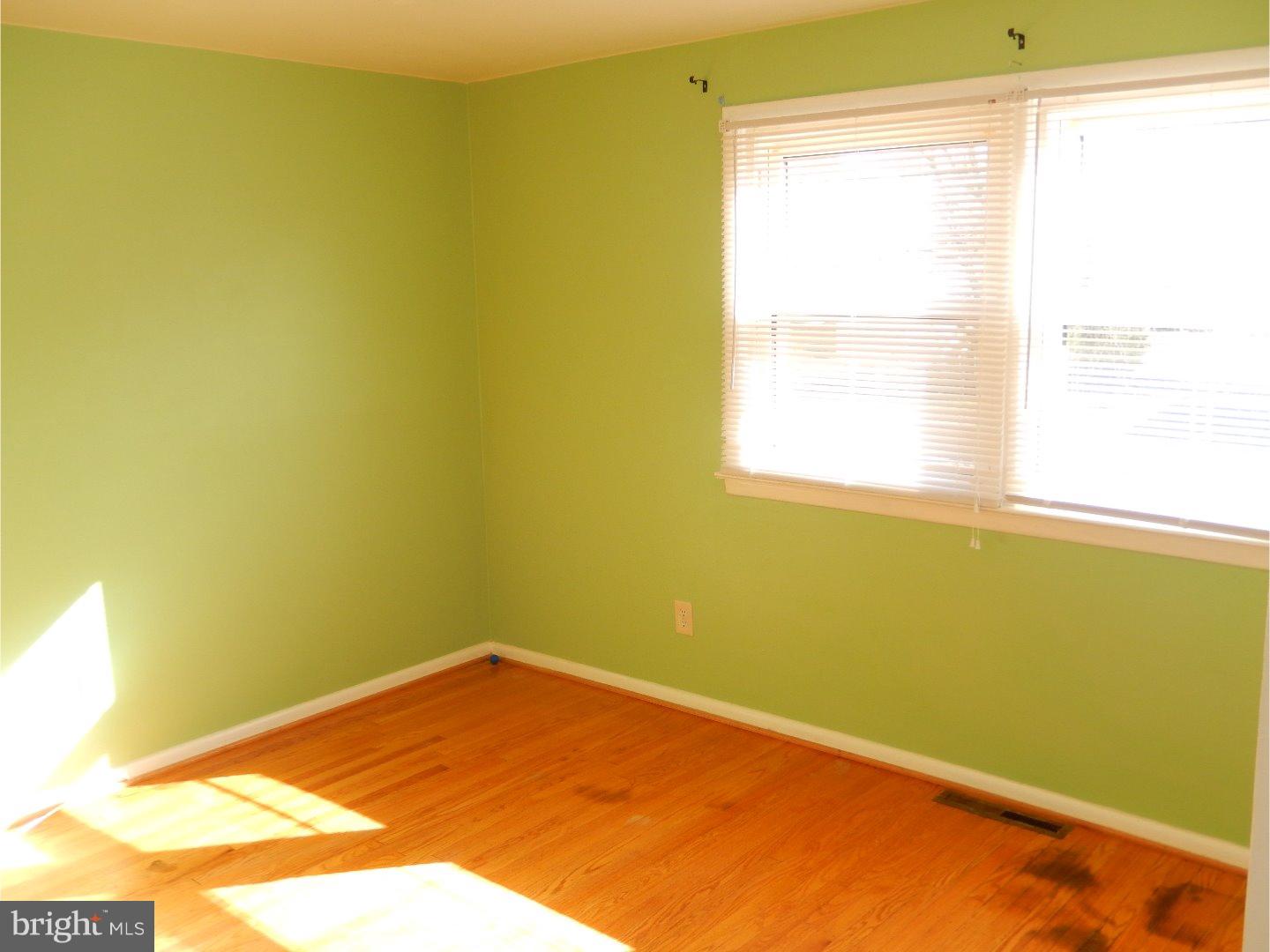 2403 Arden Road Cinnaminson, NJ 08077 - Photo 12 of 15 Gallery Image 12