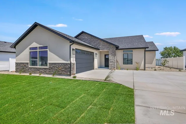 $418,000 | 951 Gregory Way, Twin Falls, ID 83301