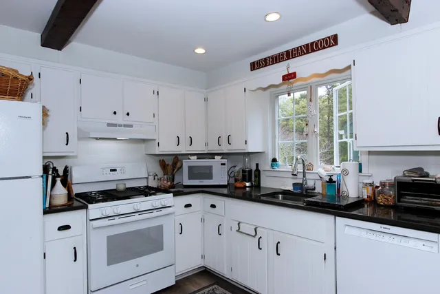 $1,155,000 | 70 Deerfield Lane, Eastham, MA 02642