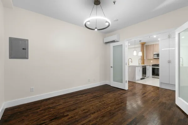 $4,000 | 556 1st Street, Unit 1, Hoboken, NJ 07030
