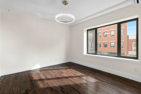 $4,000 | 556 1st Street, Unit 1, Hoboken, NJ 07030