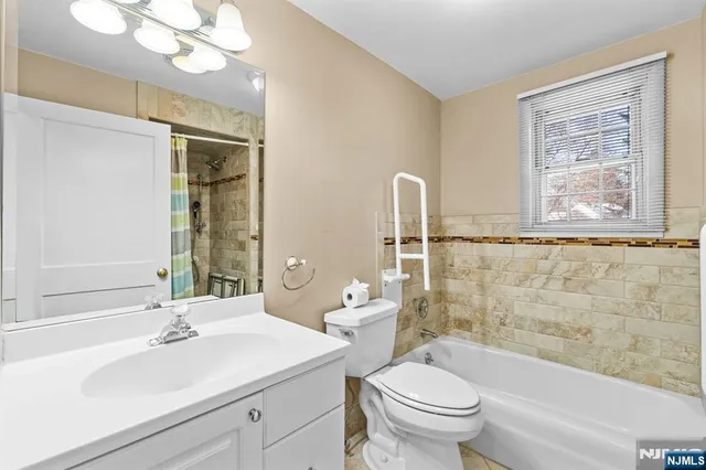 $4,700 | 80 Prospect Avenue, Westwood, NJ 07675