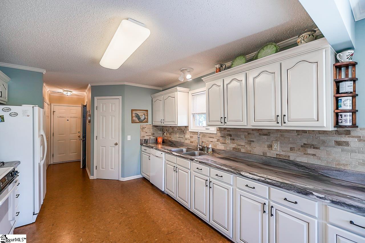 12 Stone Meadow Road Greenville, SC 29615 - Photo 19 of 27 Gallery Image 19