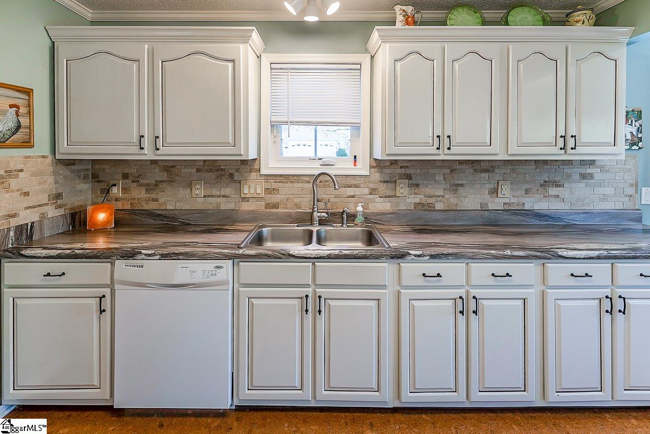 12 Stone Meadow Road Greenville, SC 29615 - Photo 20 of 27 Gallery Image 20