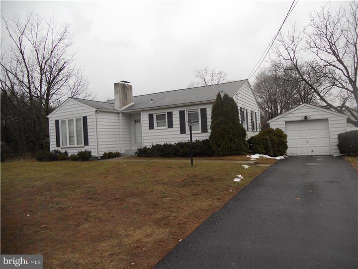 1702 Salem Road Burlington, NJ 08016 - Photo 1 of 10 Exterior Front