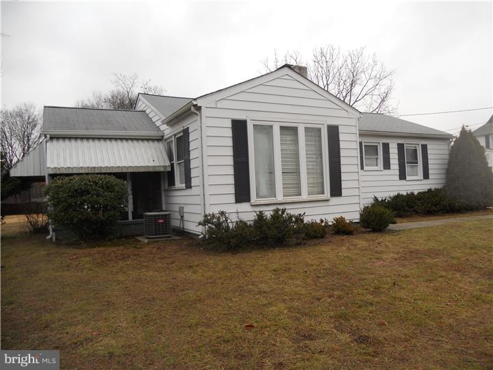 1702 Salem Road Burlington, NJ 08016 - Photo 2 of 10 Exterior Side