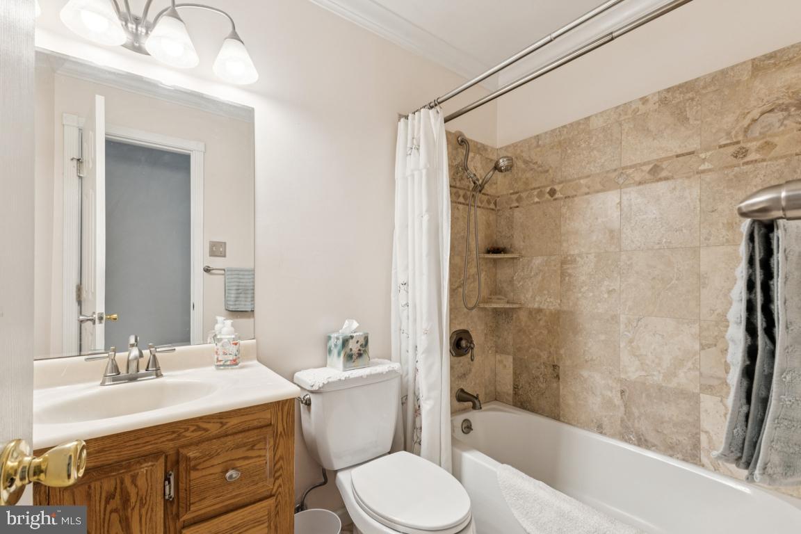 13229 Delaney Road Woodbridge, VA 22193 - Photo 13 of 26 Gallery Image 13
