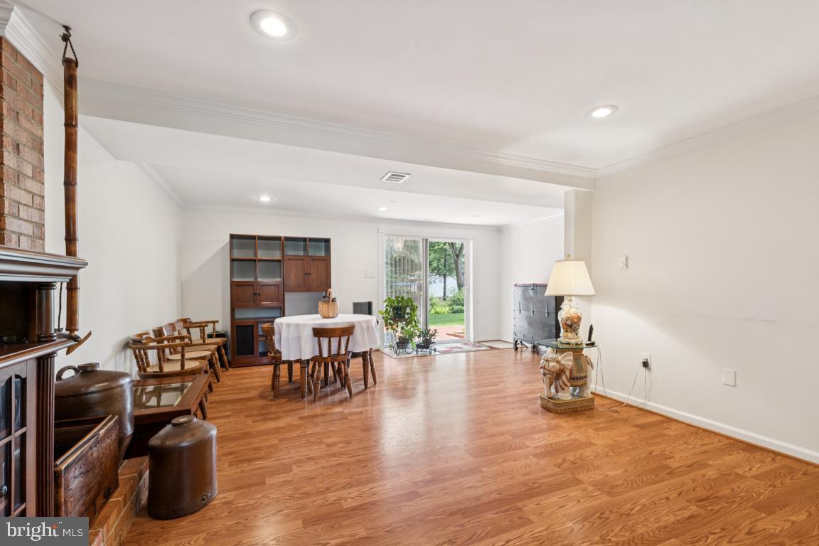 13229 Delaney Road Woodbridge, VA 22193 - Photo 16 of 26 Gallery Image 16