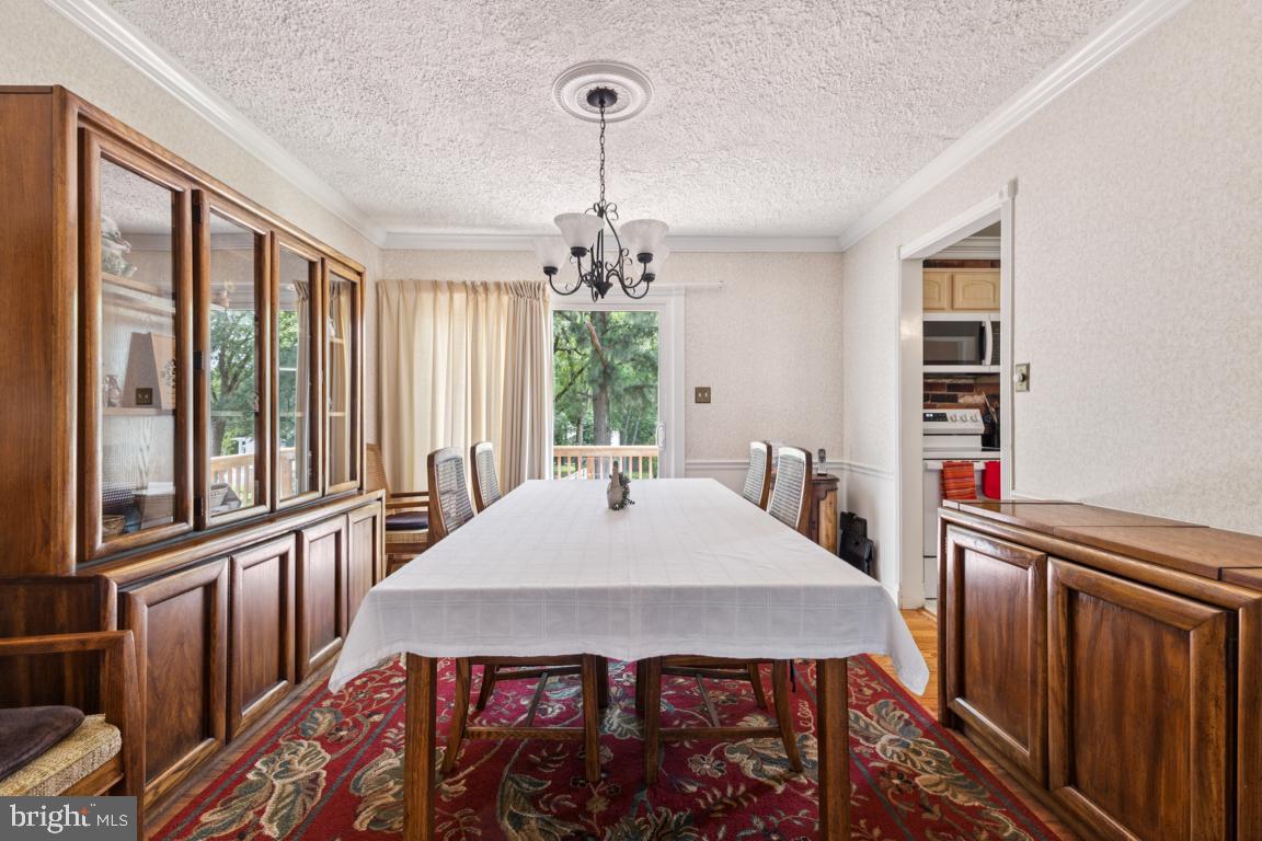 13229 Delaney Road Woodbridge, VA 22193 - Photo 5 of 26 Gallery Image 5