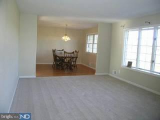 364 Sharon Road Hightstown, NJ 08520 - Photo 4 of 6