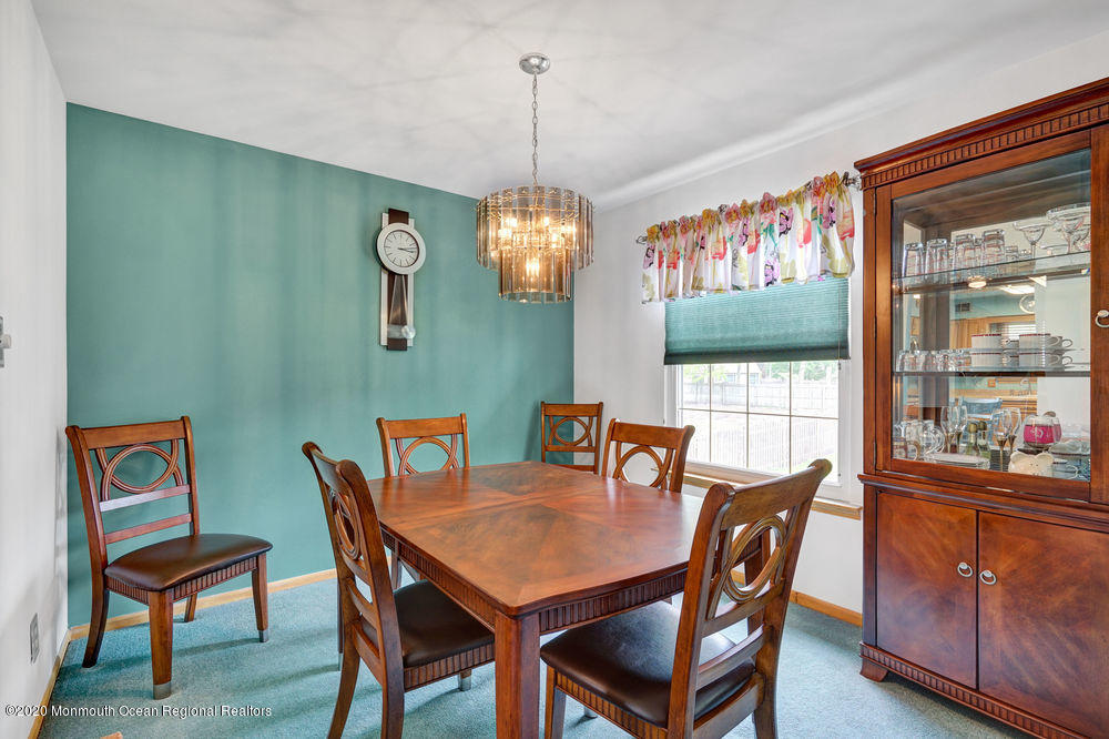 116 Starlight Road Howell, NJ 07731 - Photo 8 of 22 015_dsc09634