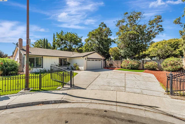 $1,275,000 | 295 Esmeralda Court, San Jose, CA 95116