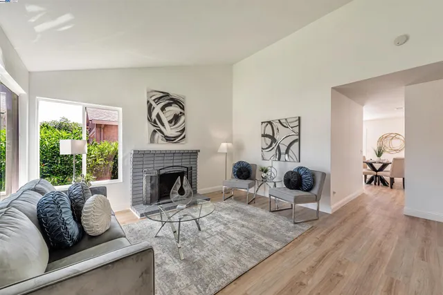 $1,275,000 | 295 Esmeralda Court, San Jose, CA 95116