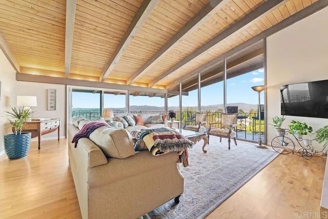 $2,000,000 | 9874 Summit Drive, La Mesa, CA 91941